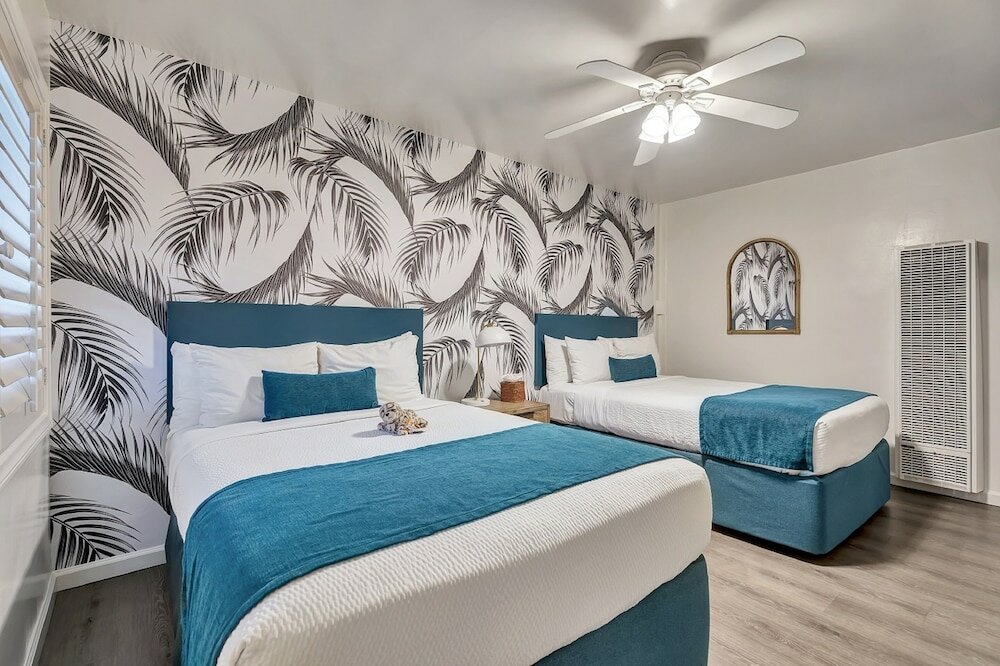 Standard Double Room, 2 Double Beds, Accessible