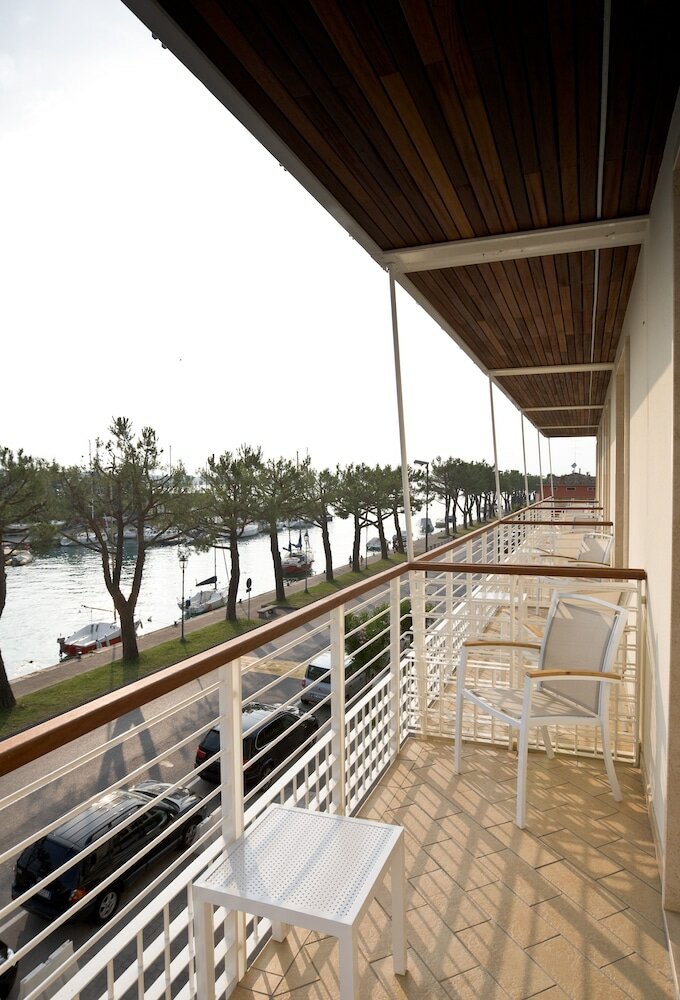 Panoramic Double or Twin Room, Balcony, Lake View