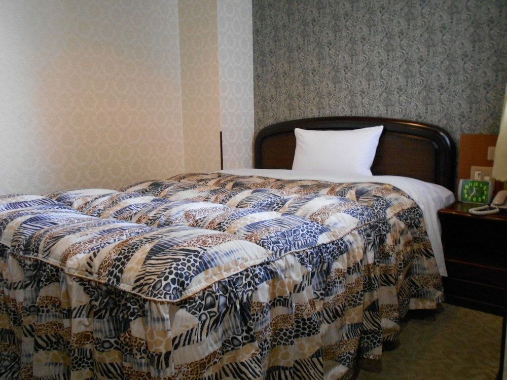 Executive Room, Smoking