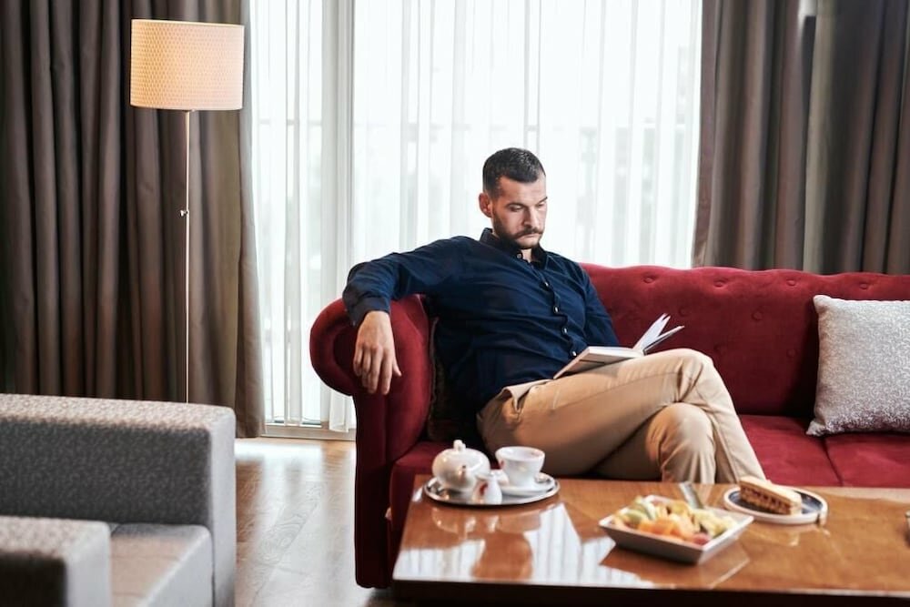 Suite, 1 King Bed, Non Smoking