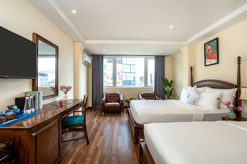 Elegant Suite City View 2 Double Beds