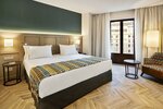 Deluxe Double Room в Eurostars Puerta Real Hotel