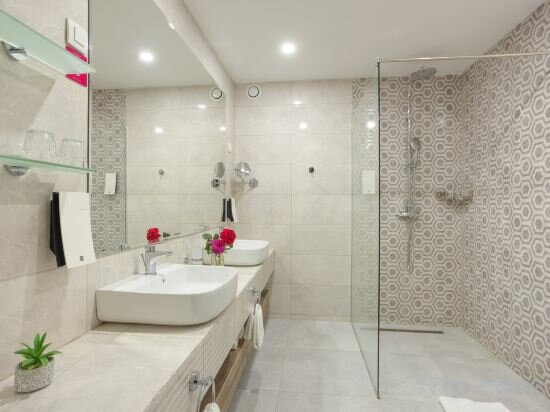 Premium Seaview Suite