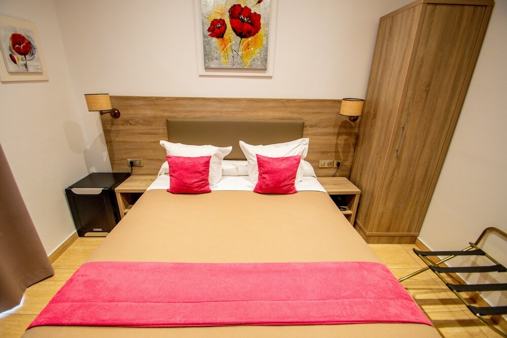 Double / Single Room