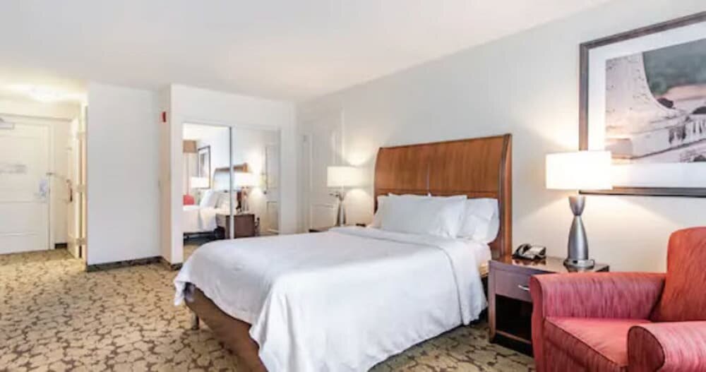 Room, 1 Queen Bed, Accessible (Hearing)