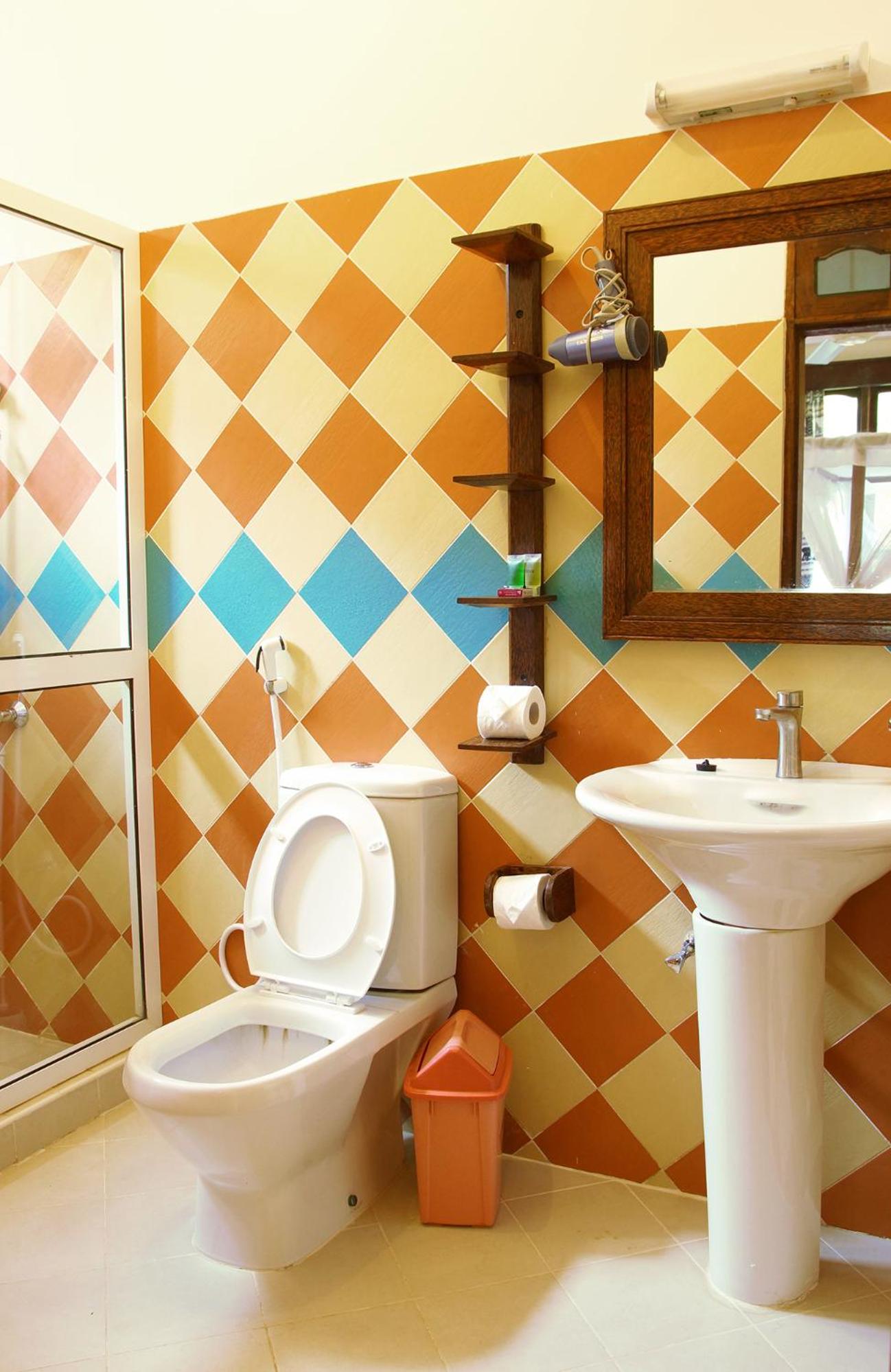 Budget Double in Sharing Apartment