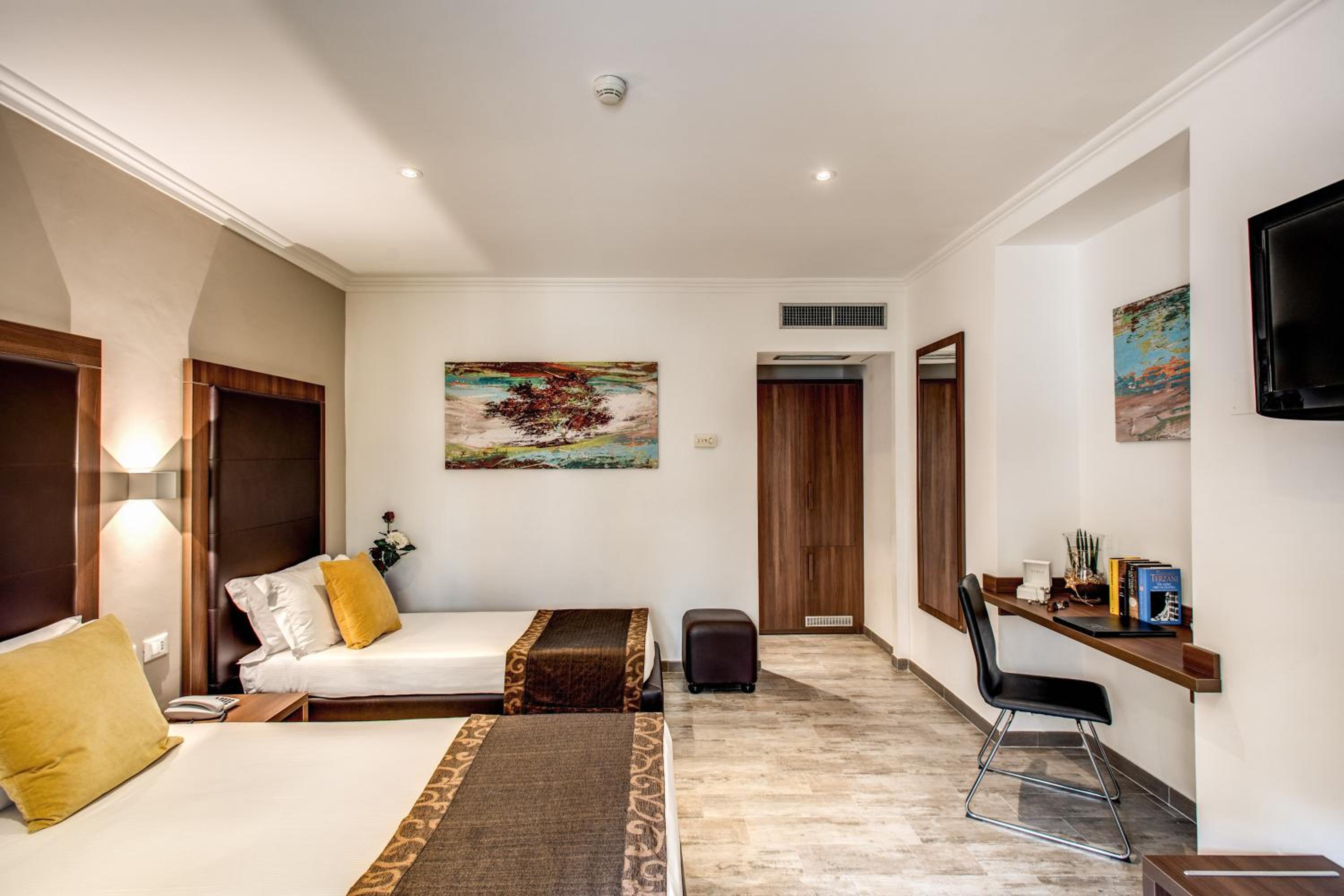 Triple Room with Garden View