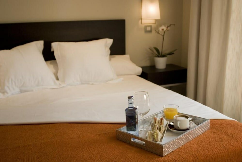 Executive Suite, Accessible