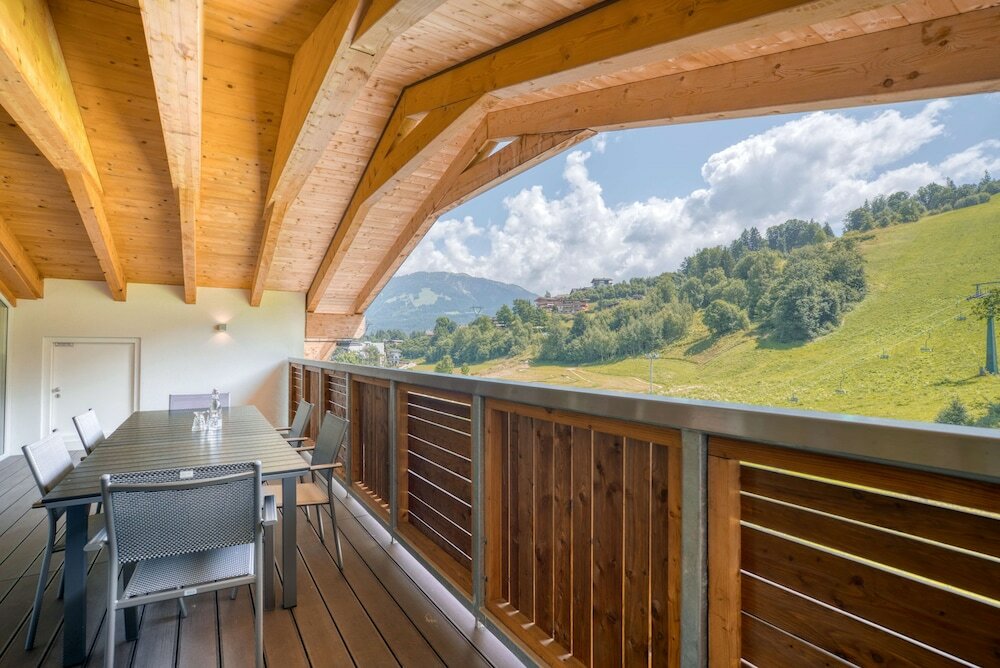 Apartment, 3 Bedrooms, 2 Bathrooms, Mountainside