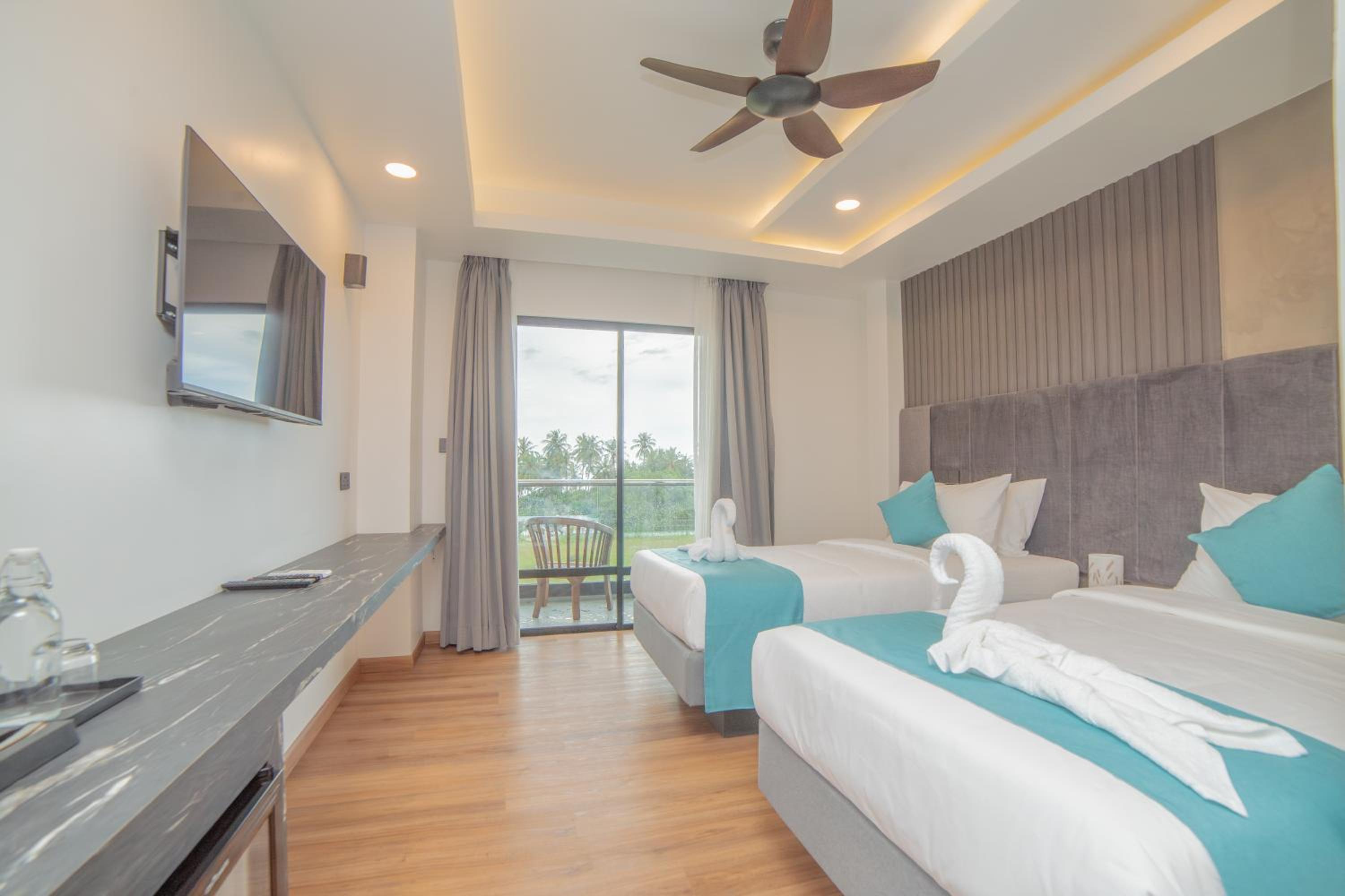 Premier Island View with Balcony 