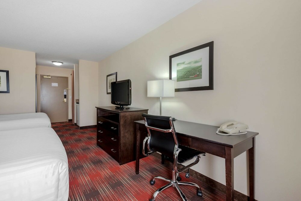 Suite, 1 King Bed, Non Smoking, Jetted Tub (with Sofabed)