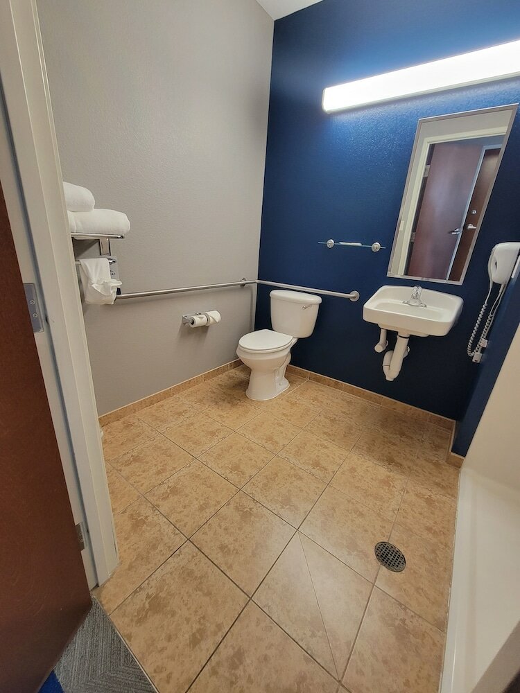 Standard Room, 2 Queen Beds, Accessible