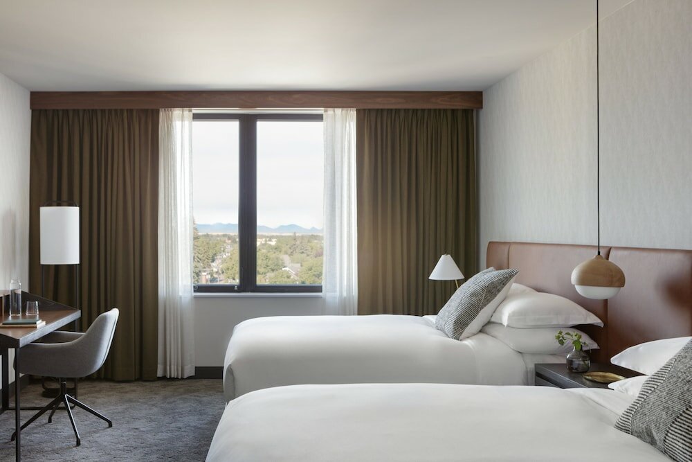 Premium Room, 2 Queen Beds, Mountain View