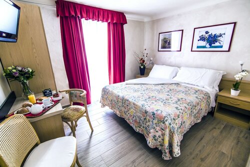 Стандартный двухместный номер с 1 двуспальной кроватью, 1 двуспальная кровать «Квин-сайз» в Hotel Centro