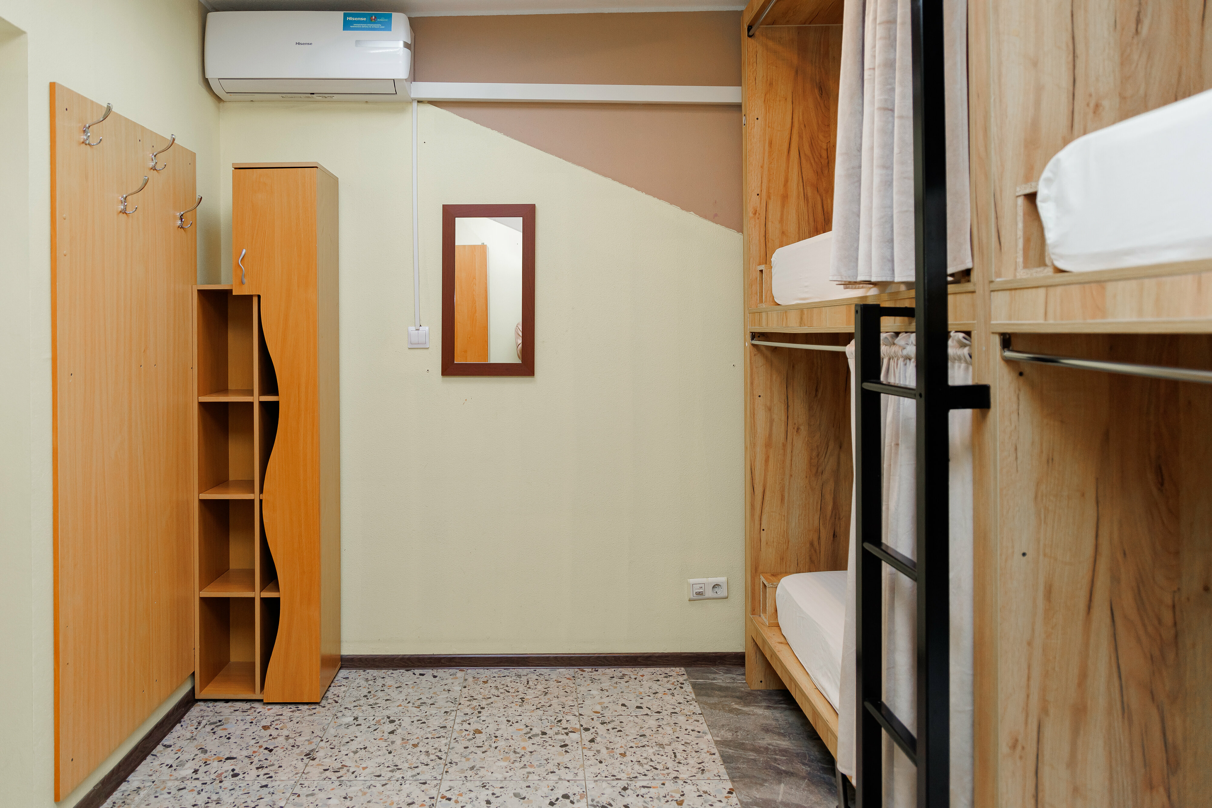 Двухместная капсула