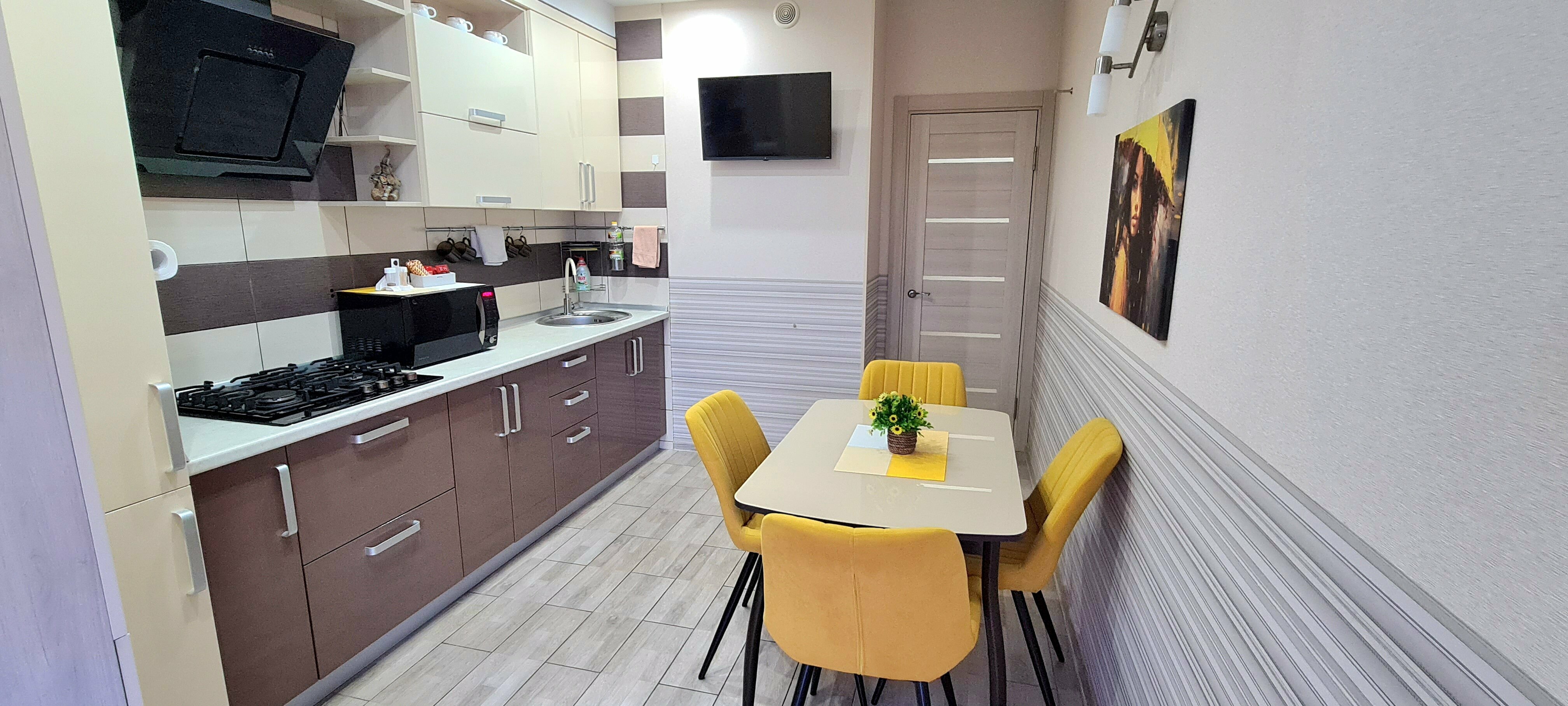 Апартаменты  с кухней с балконом с видом на море и Парк Победы