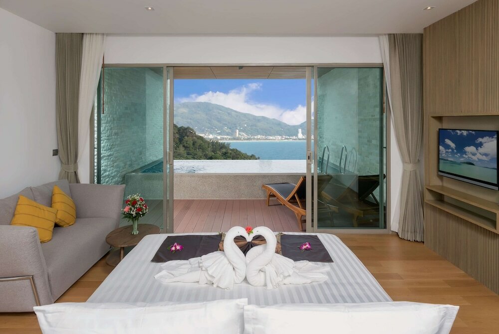 Pool Suite Ocean View
