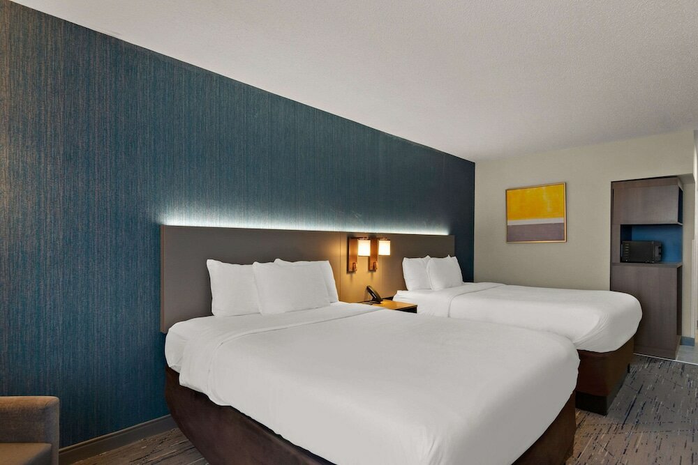 Room, 2 Queen Beds, Accessible, Non Smoking