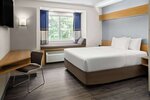 Номер, 1 двуспальная кровать «Квин-сайз», для некурящих в Microtel Inn by Wyndham Raleigh Durham Airport