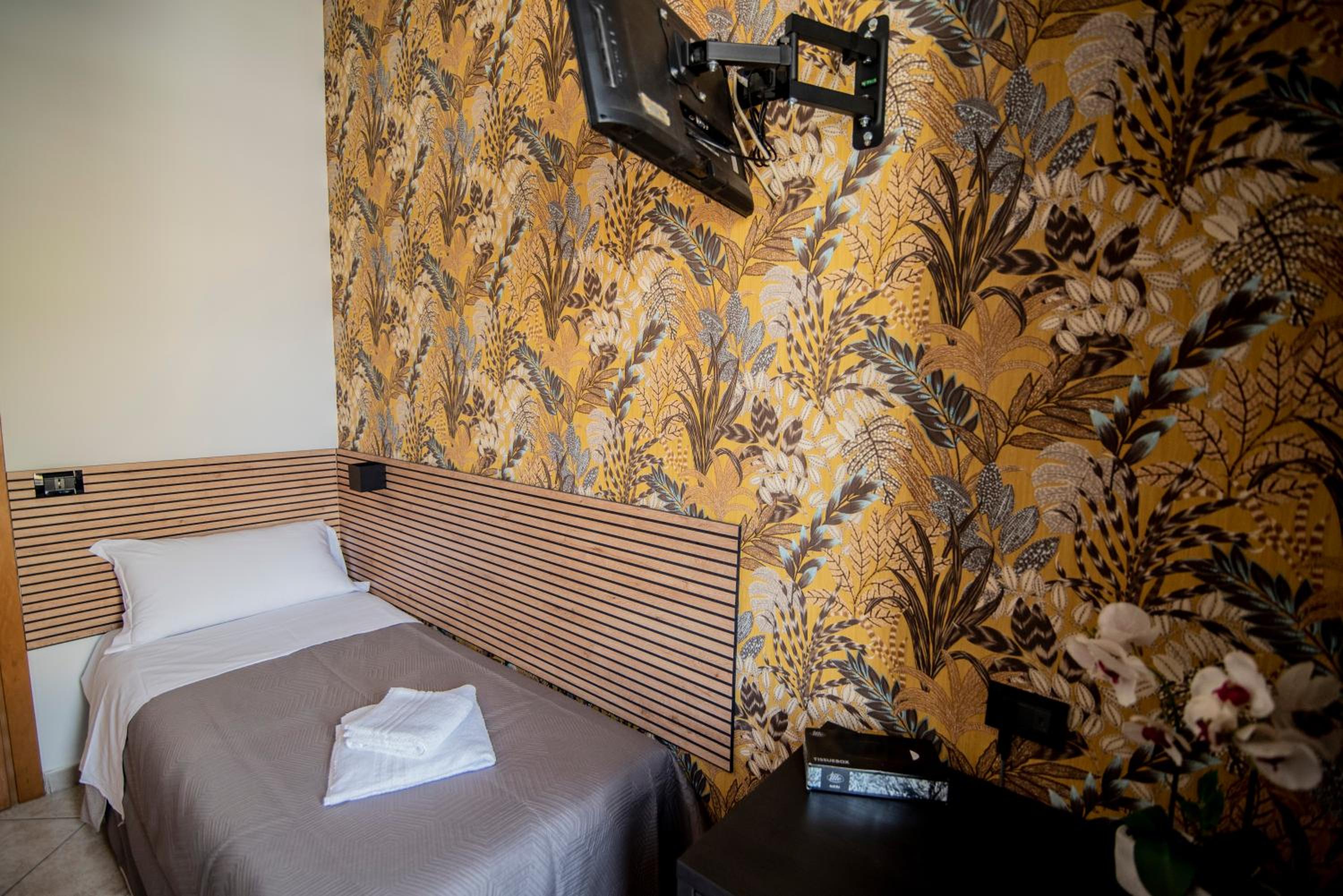 Standard Single Room