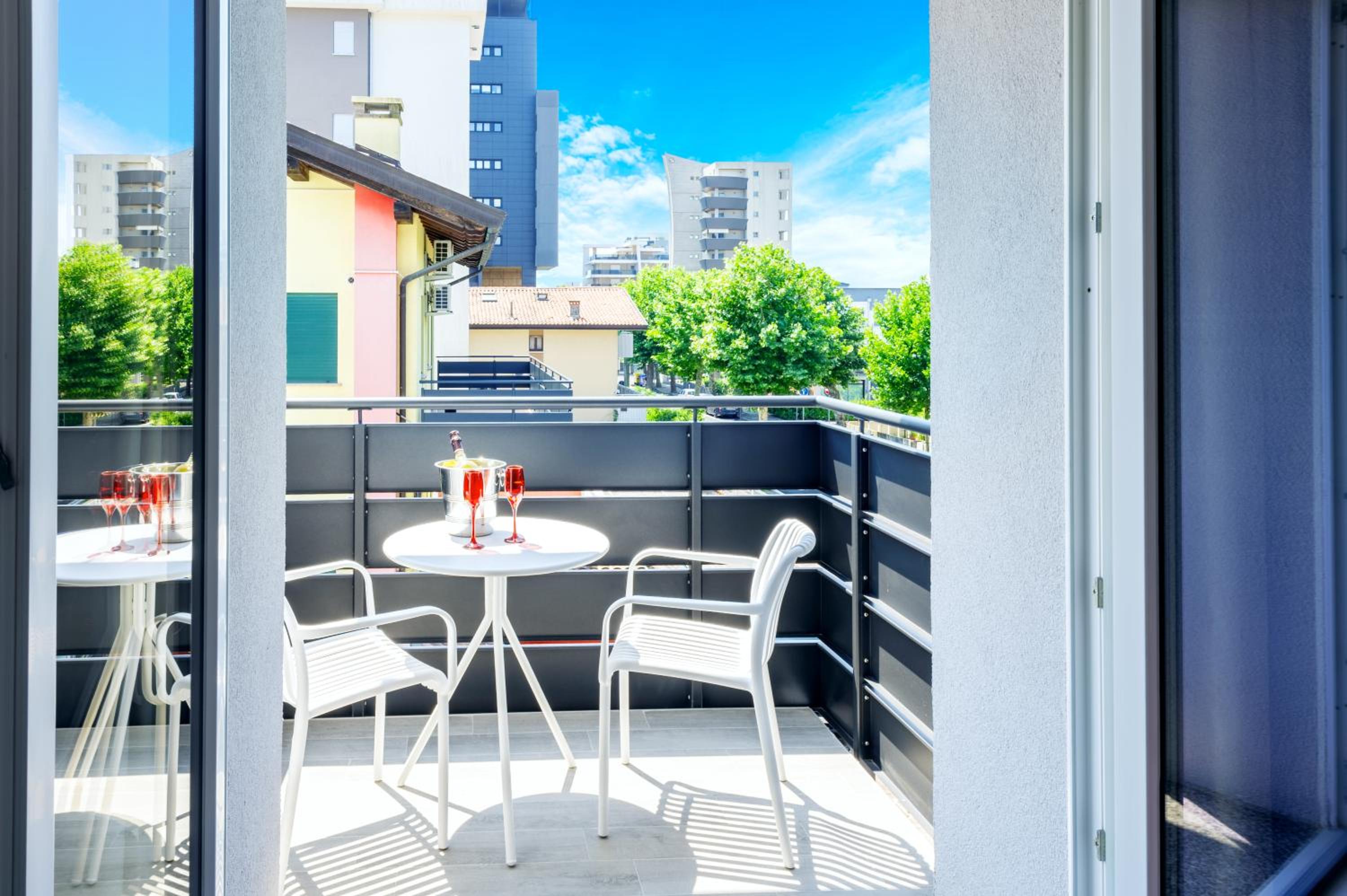 Superior Double Room- Annex