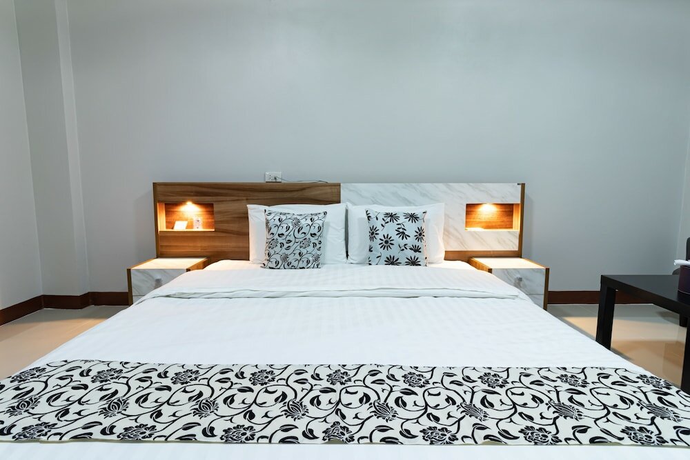 Deluxe Room, 1 King Bed