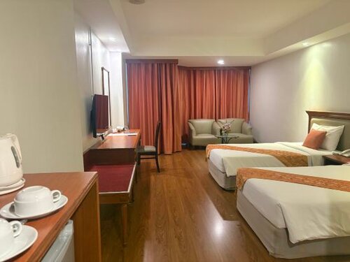 Superior Twin Room в Tai-Pan Hotel
