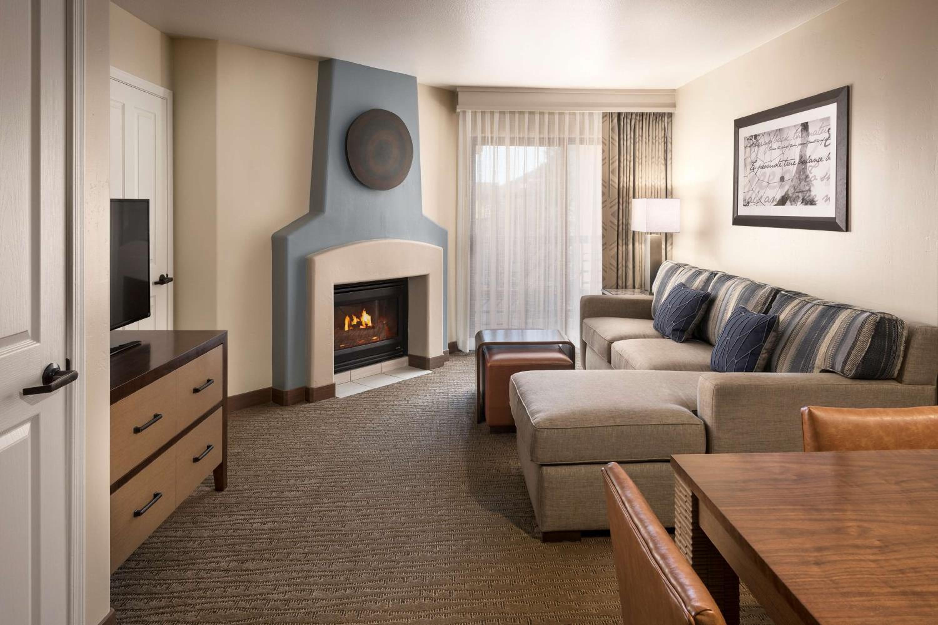 Double Queen Suite with Balcony