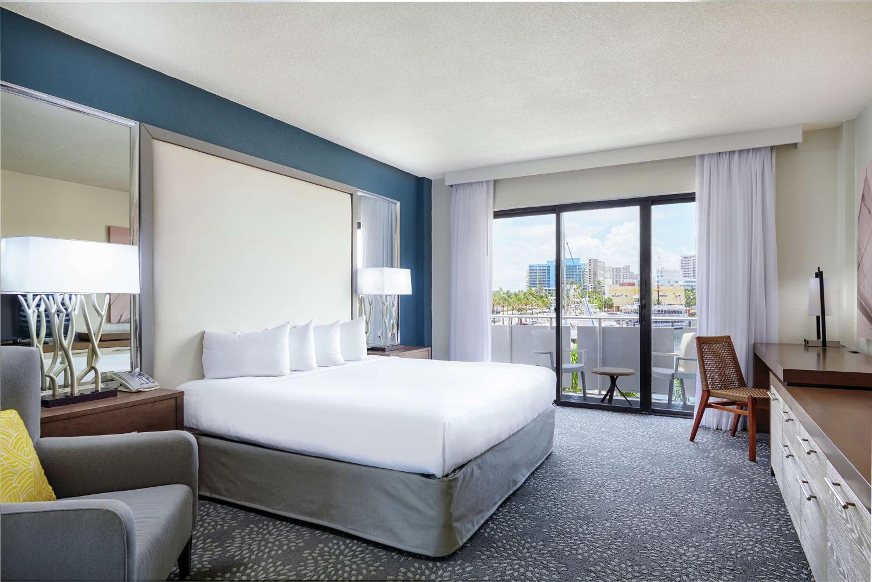 King Room with One King Bed and Marina View - Marina Building