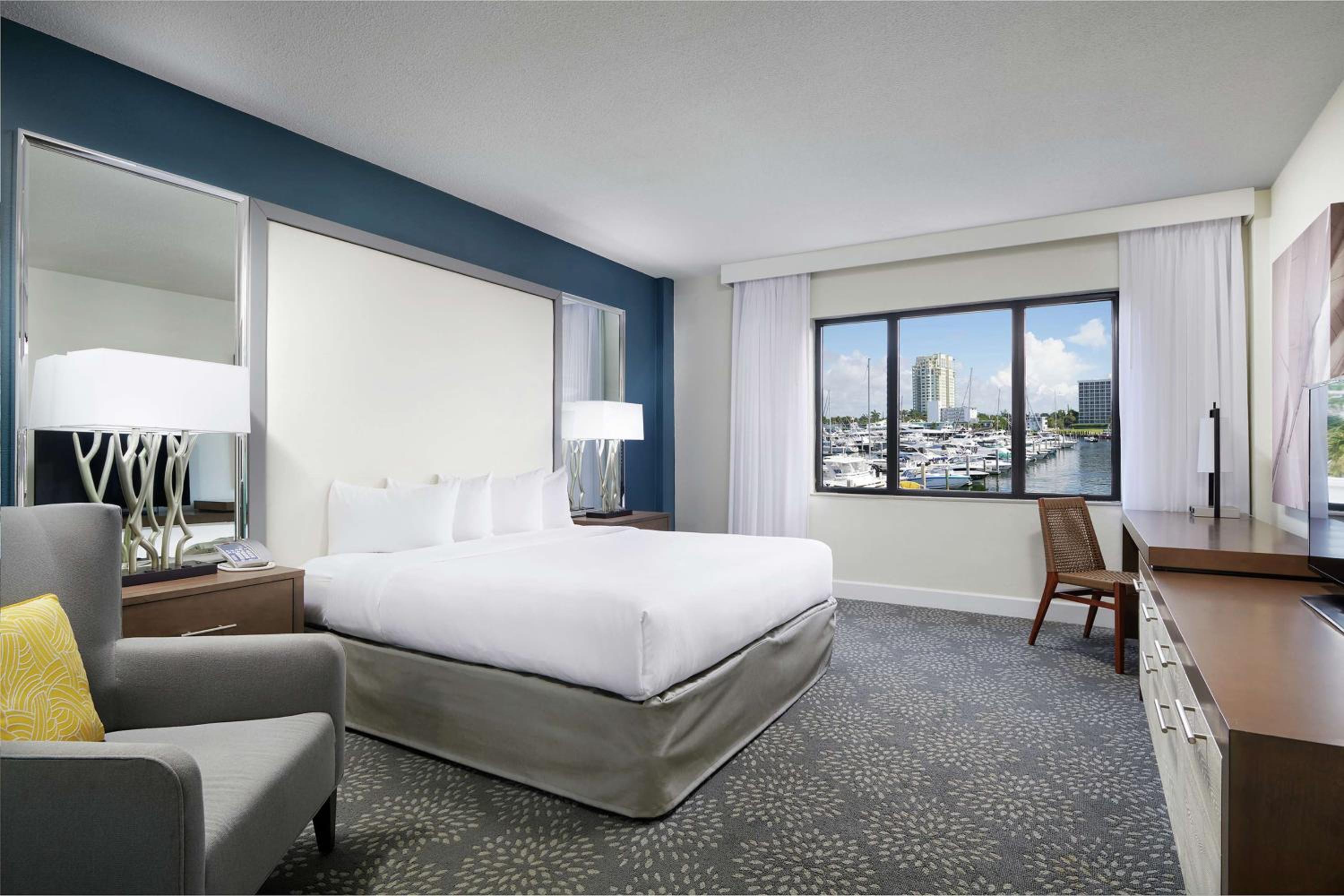 King Room with One King Bed and Marina View - Marina Building