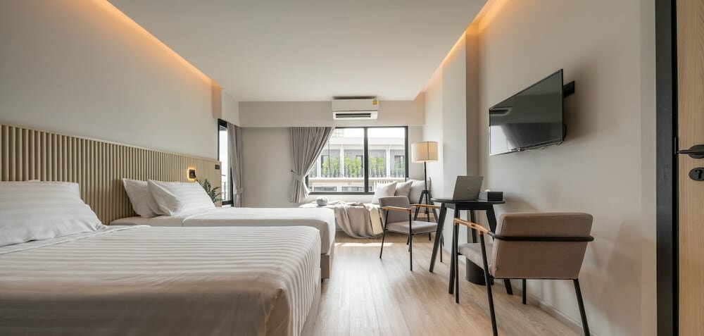 Escape Connecting (Building B)