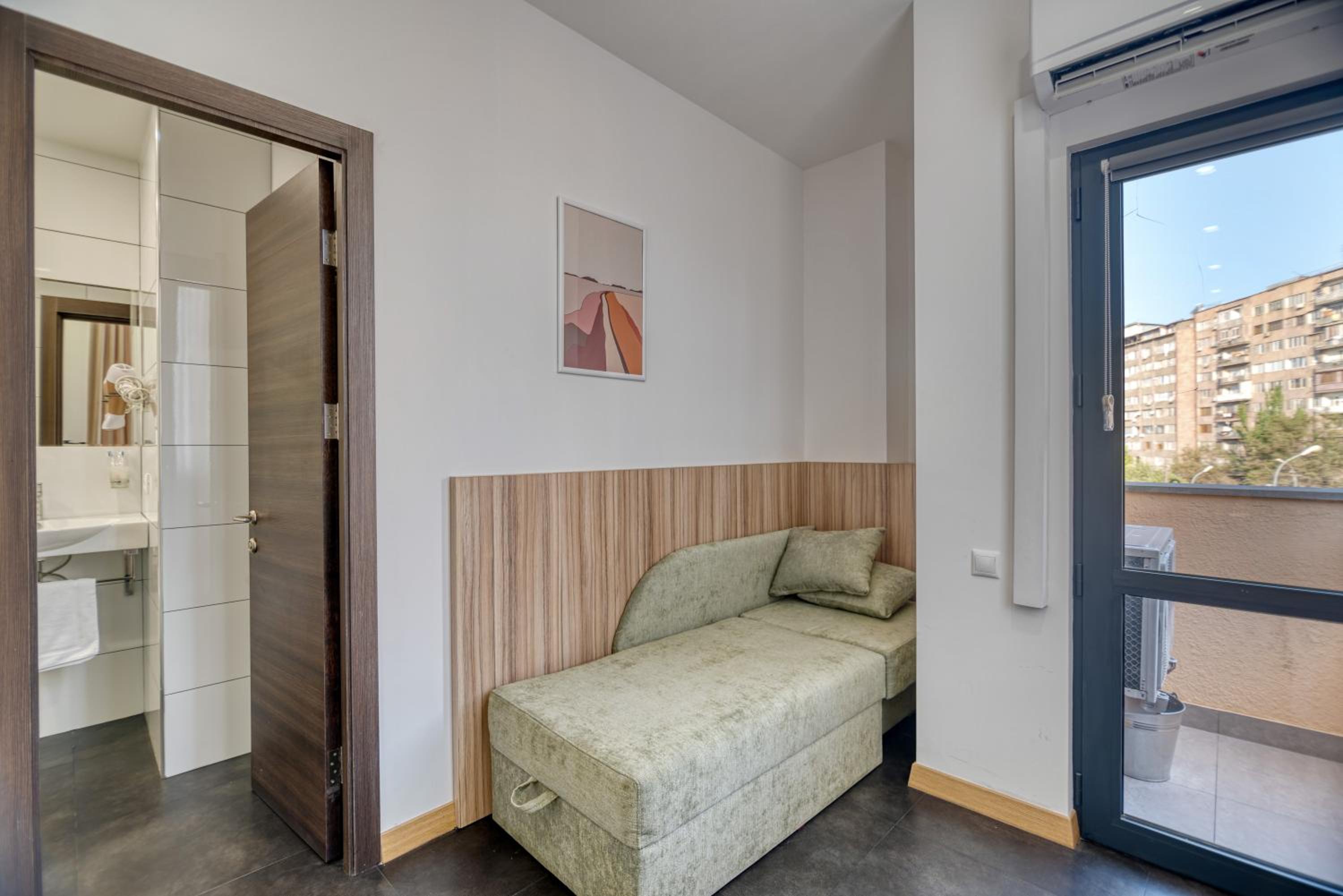 Deluxe Double or Twin Room with Balcony