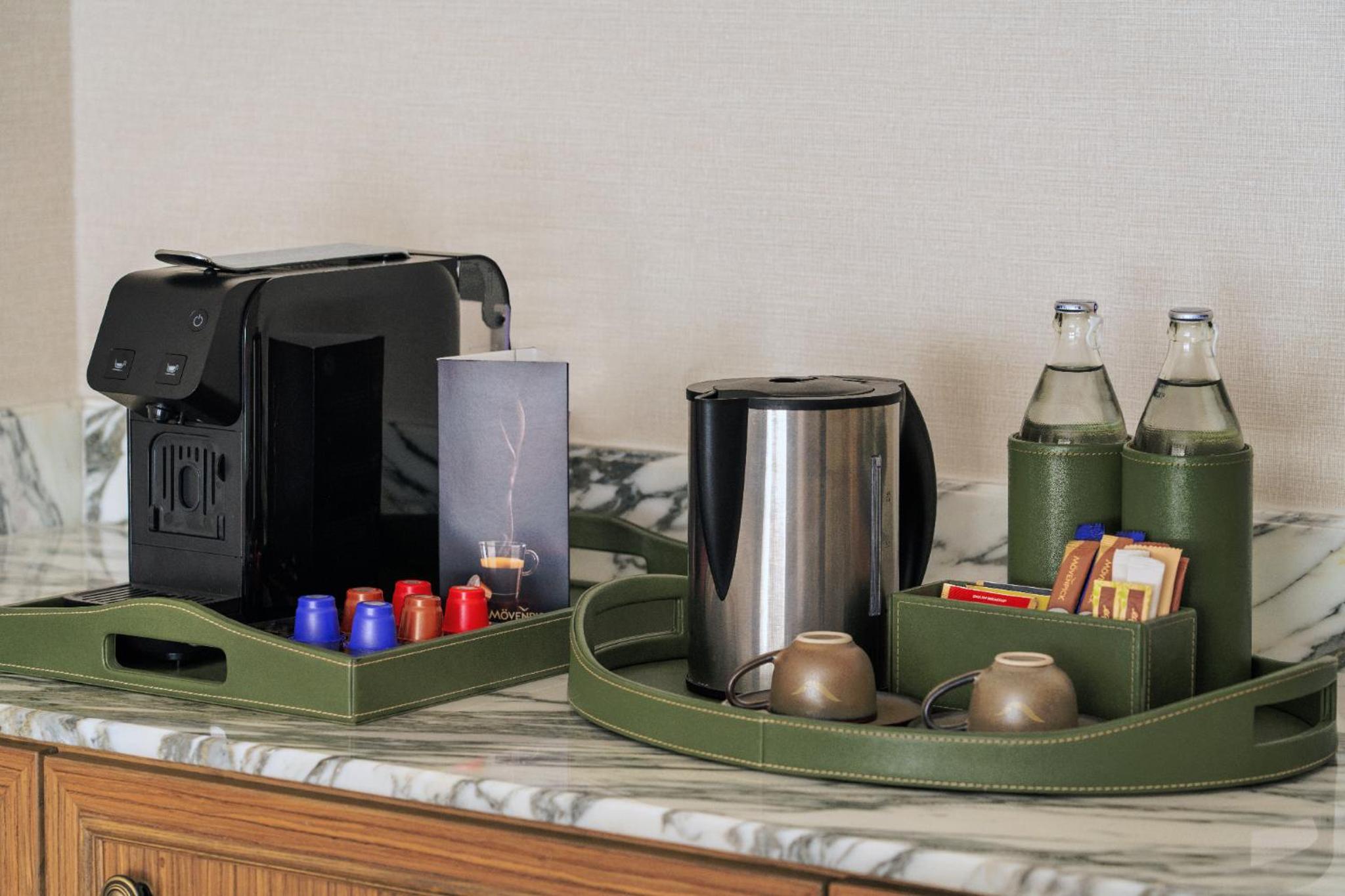 One-Bedroom Family Suite