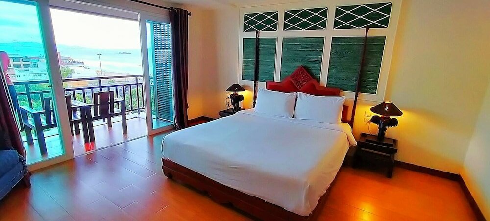 Heritage Deluxe Double Room With Seaview