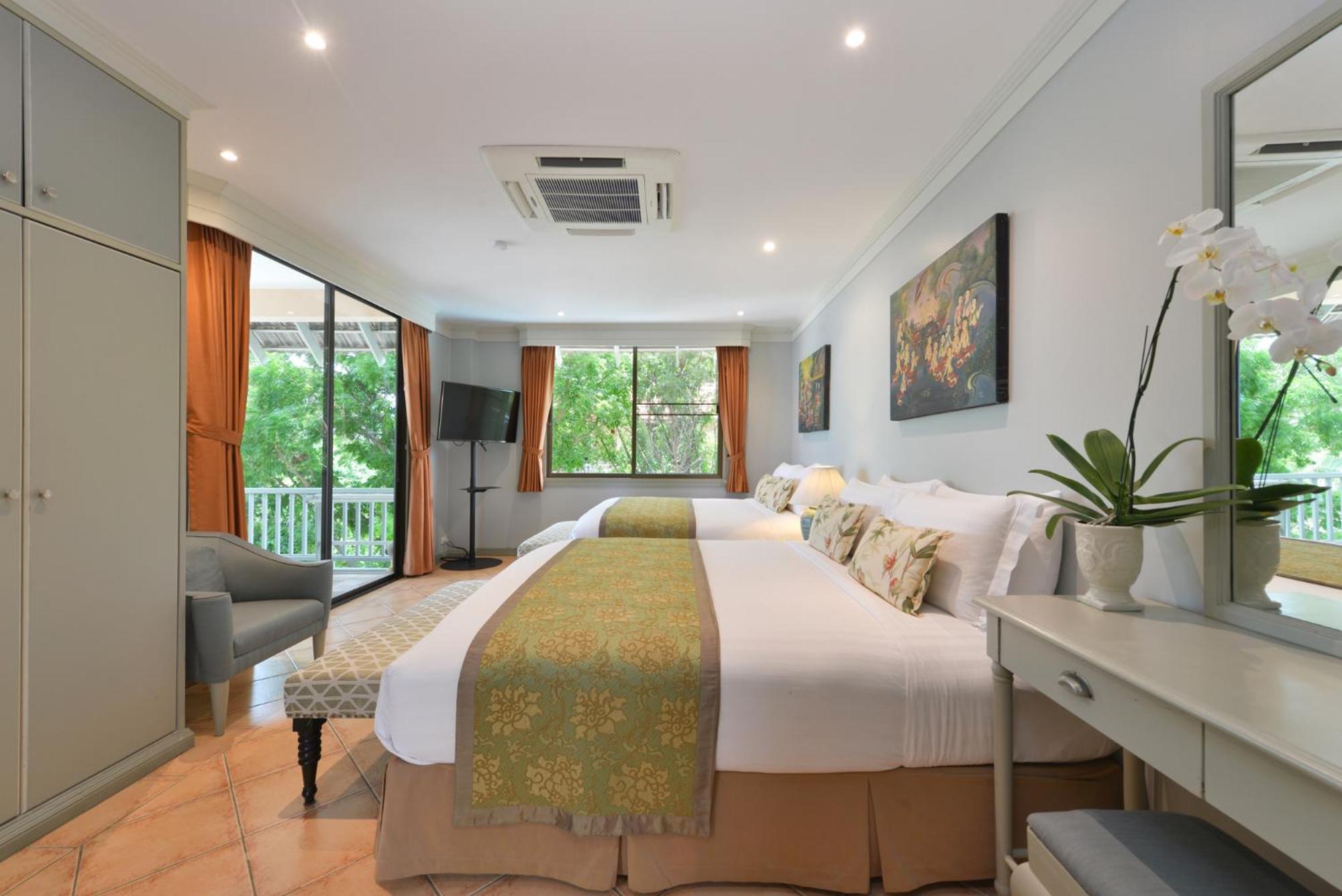 Luxury Seafront Two-Bedroom Family Suite