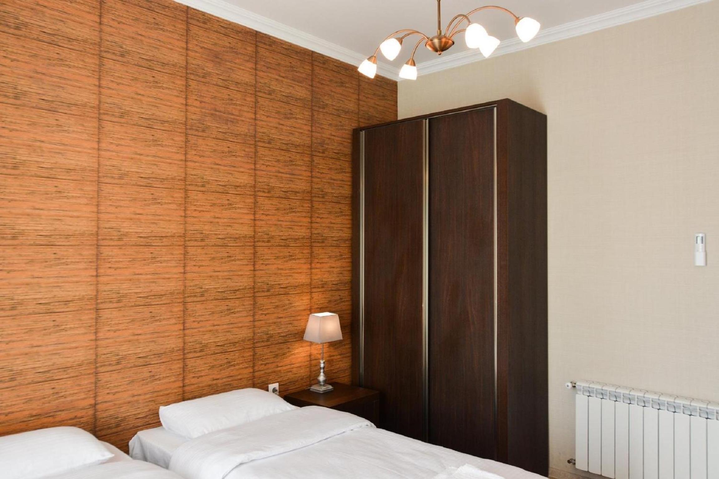 Deluxe Double or Twin Room with Mountain View