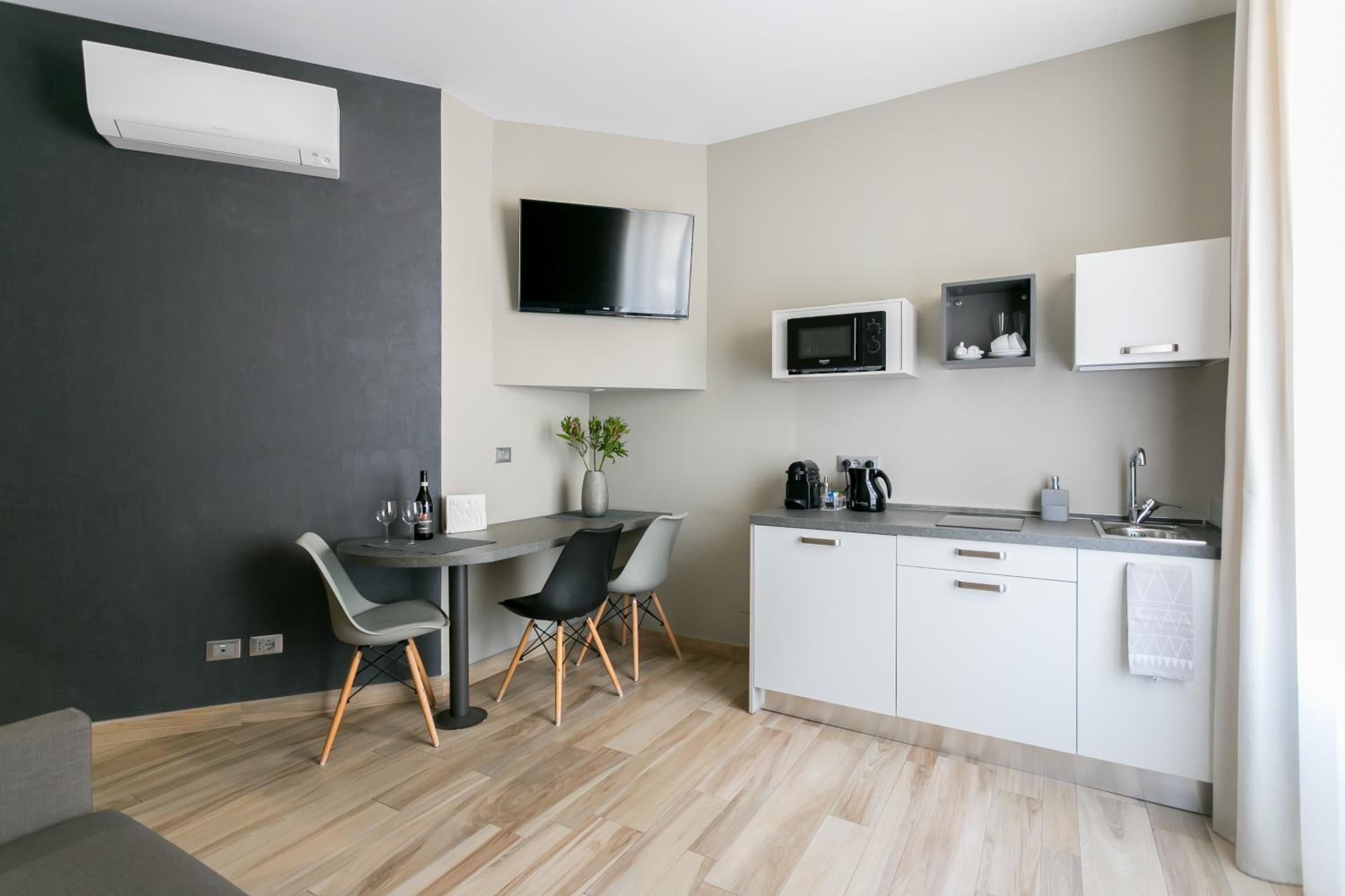 Deluxe Apartment