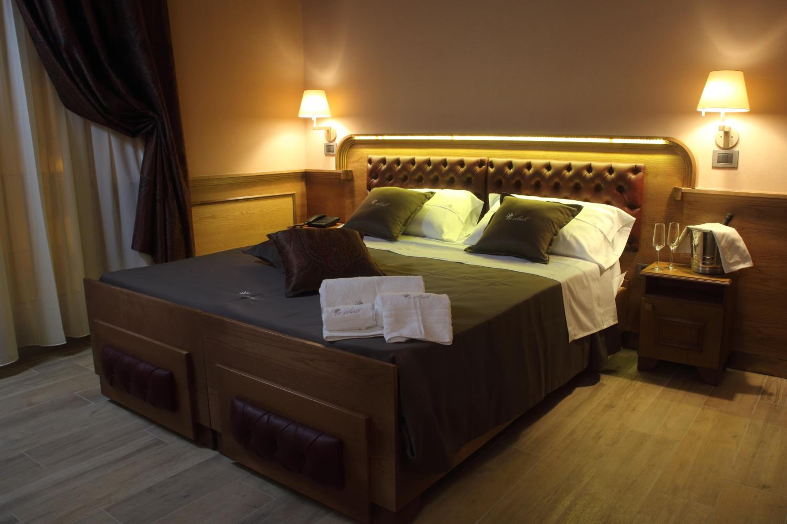 Classic Double Room