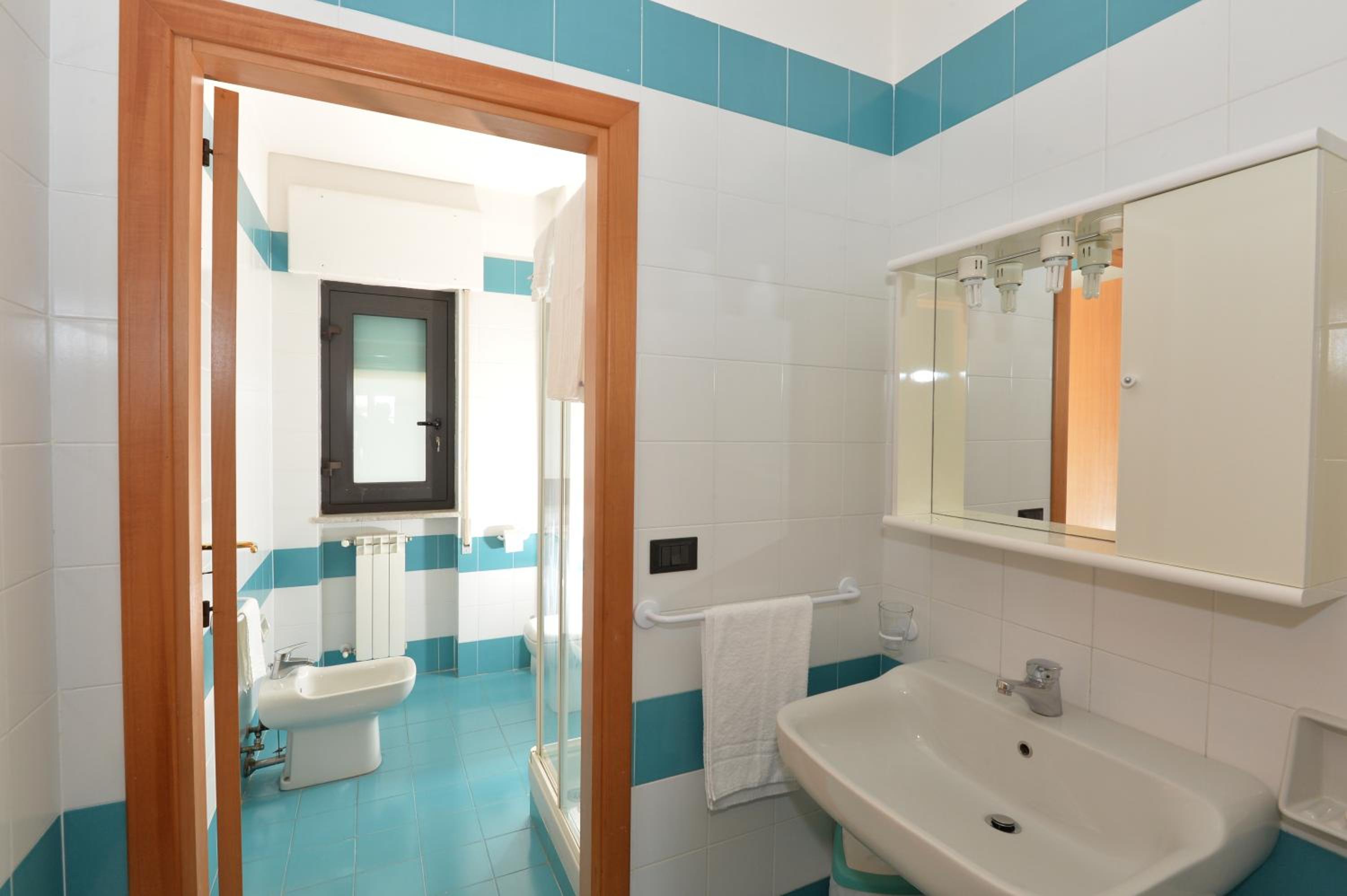 One-Bedroom Apartment with Panoramic View