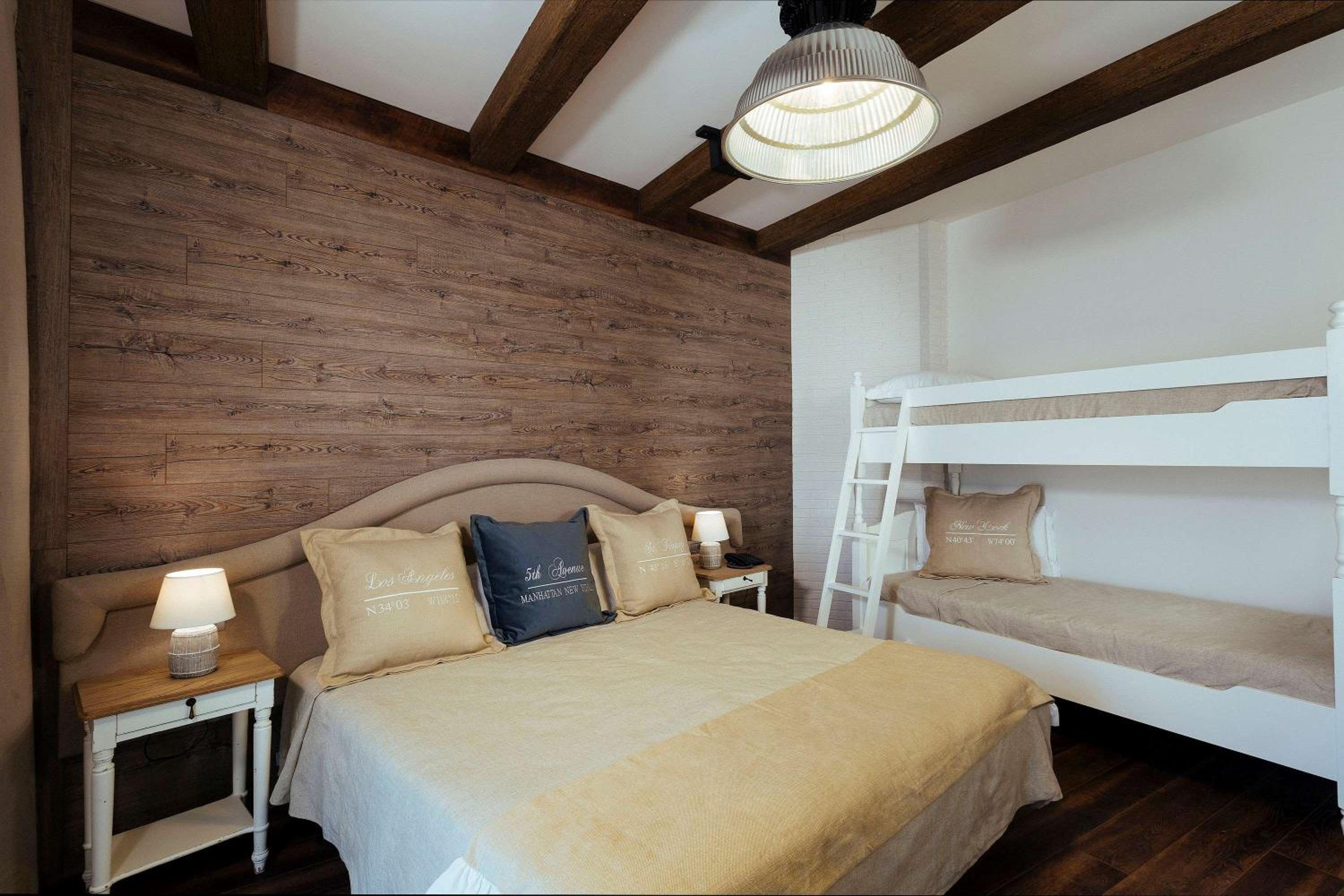 Deluxe Room with Balcony and Sea View