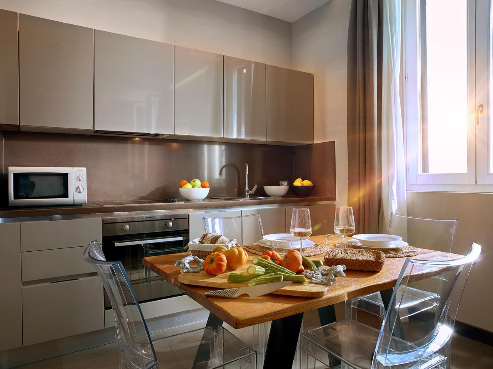 Large One-Bedroom Apartment