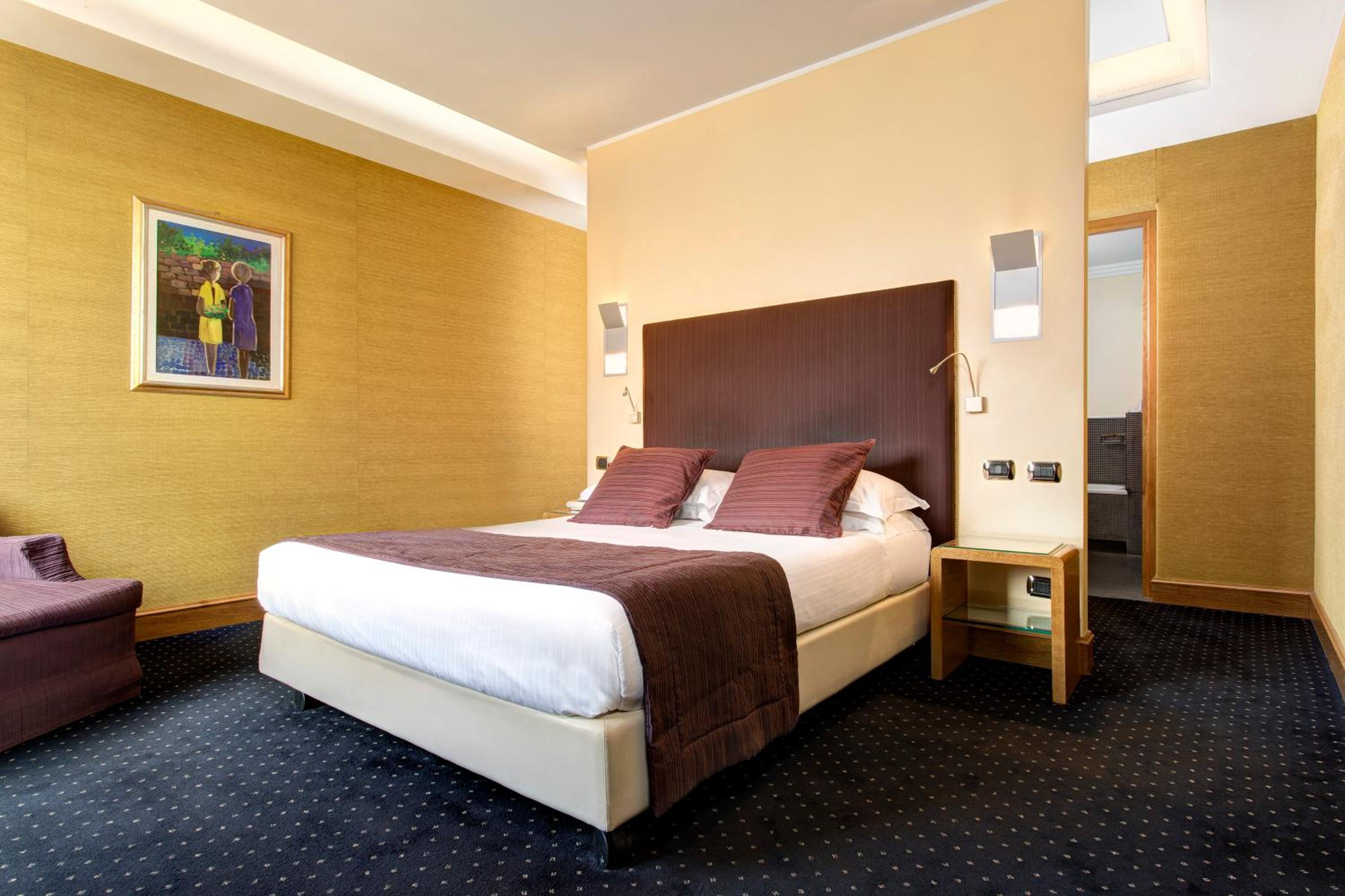 Superior Deluxe Double or Twin Room 