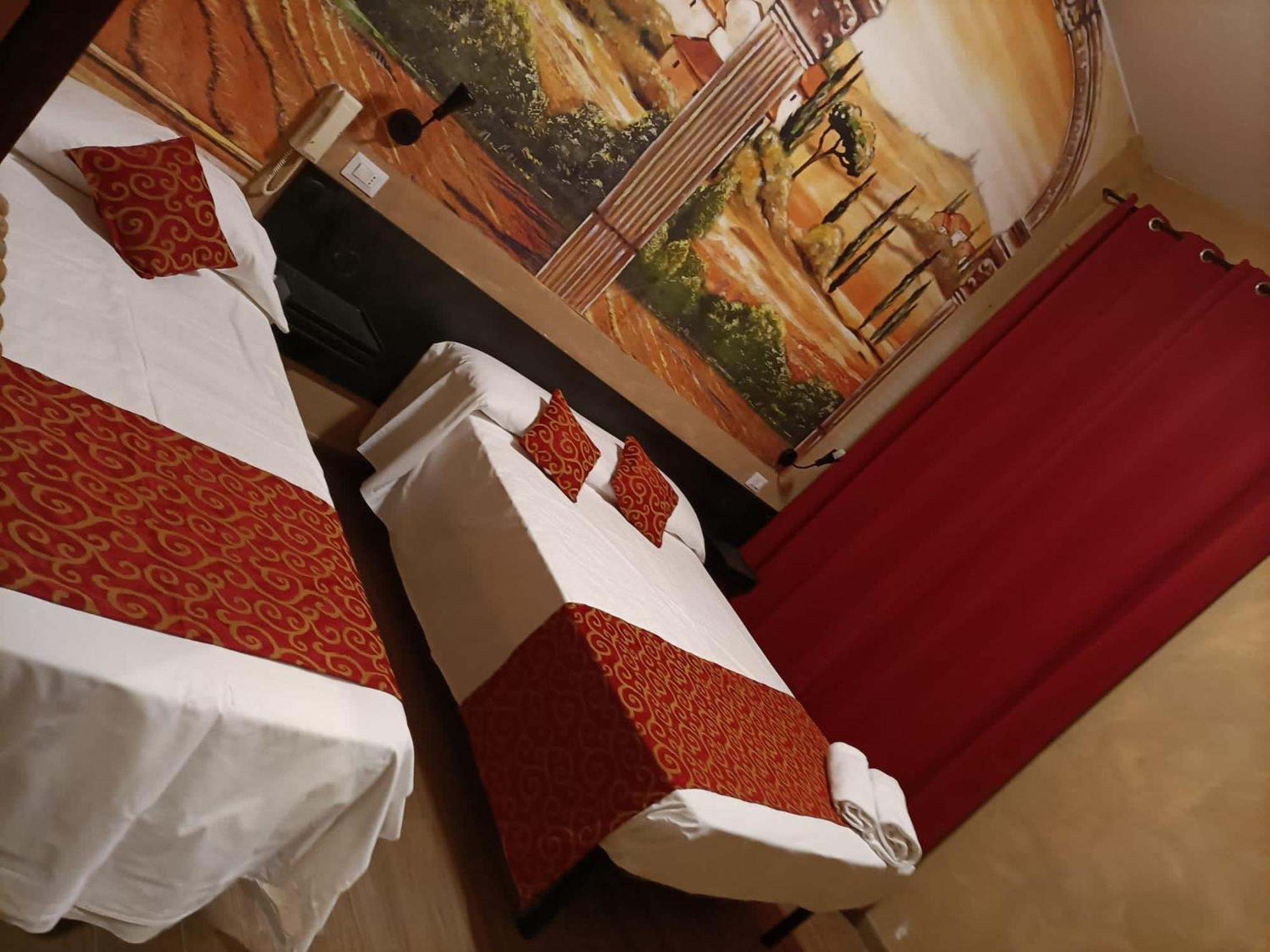 Economy Triple Room