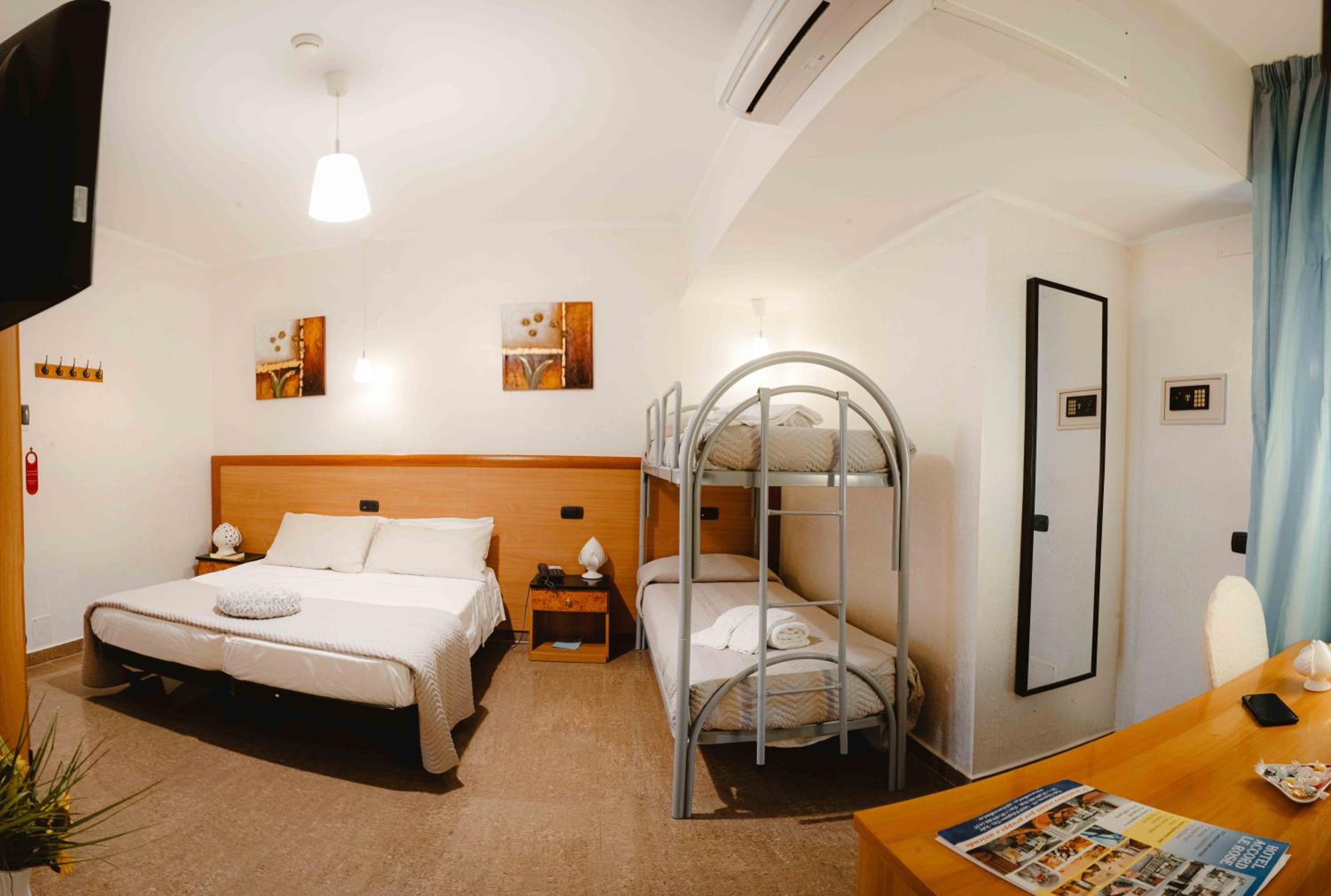 Comfort Quadruple Room