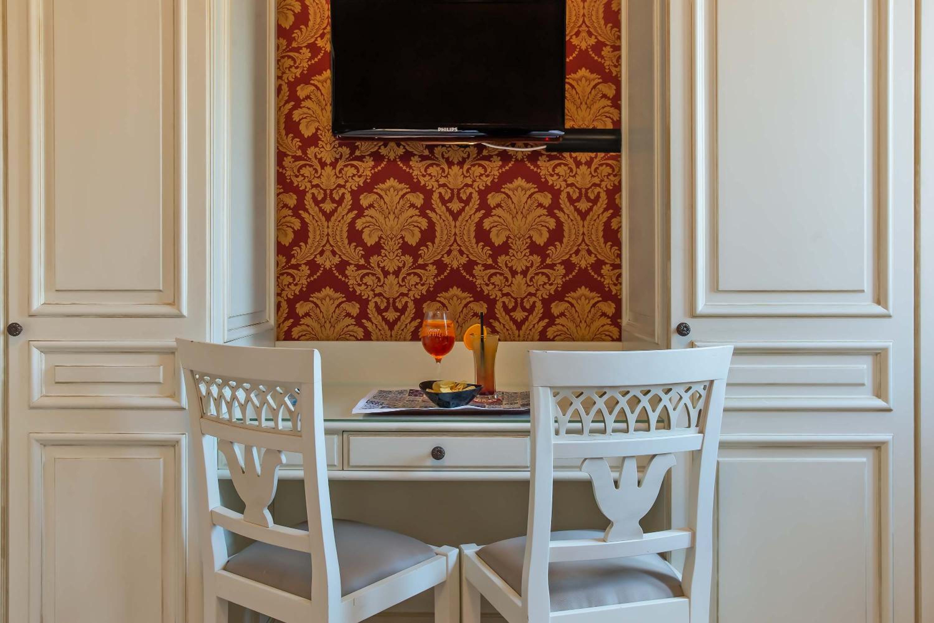 Comfort Double or Twin Room