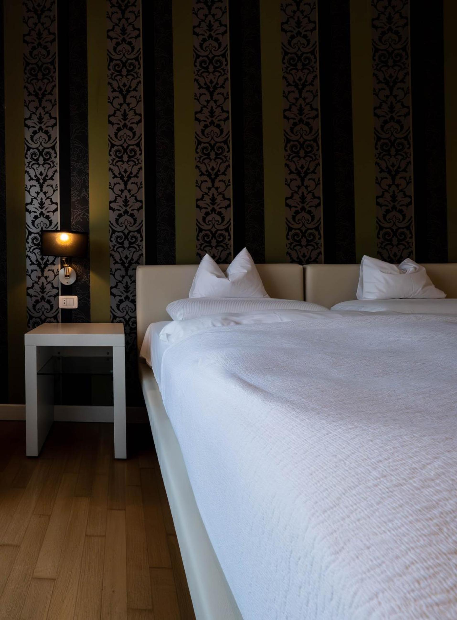 Design Double or Twin Room