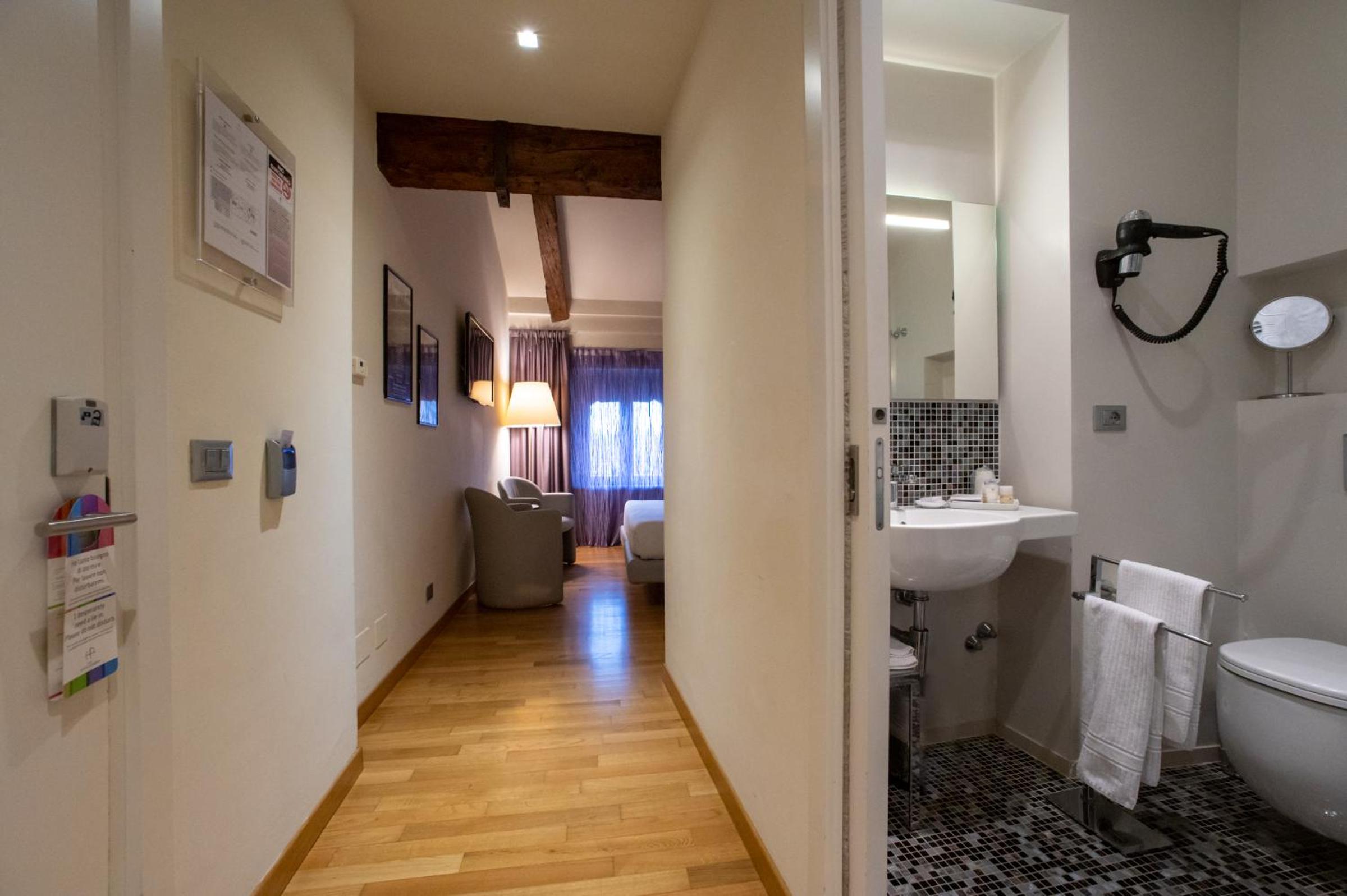 Suite with City View
