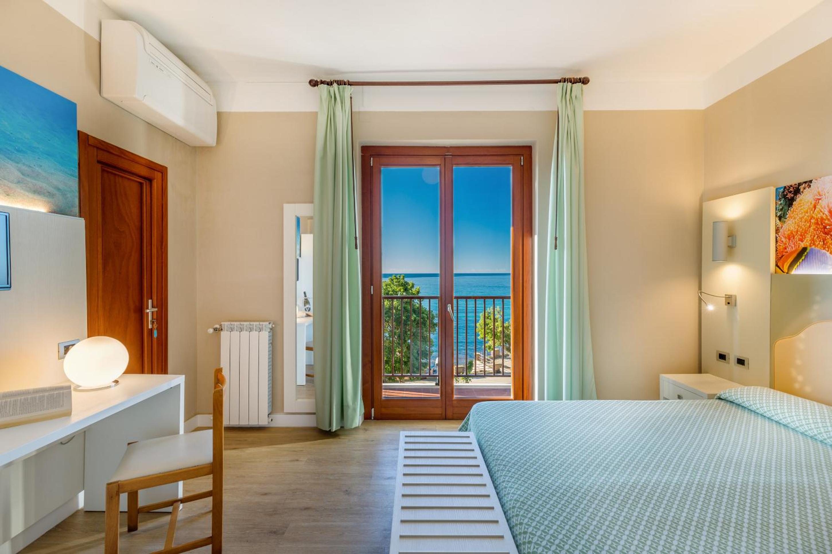 Superior Double or Twin Room with Sea View