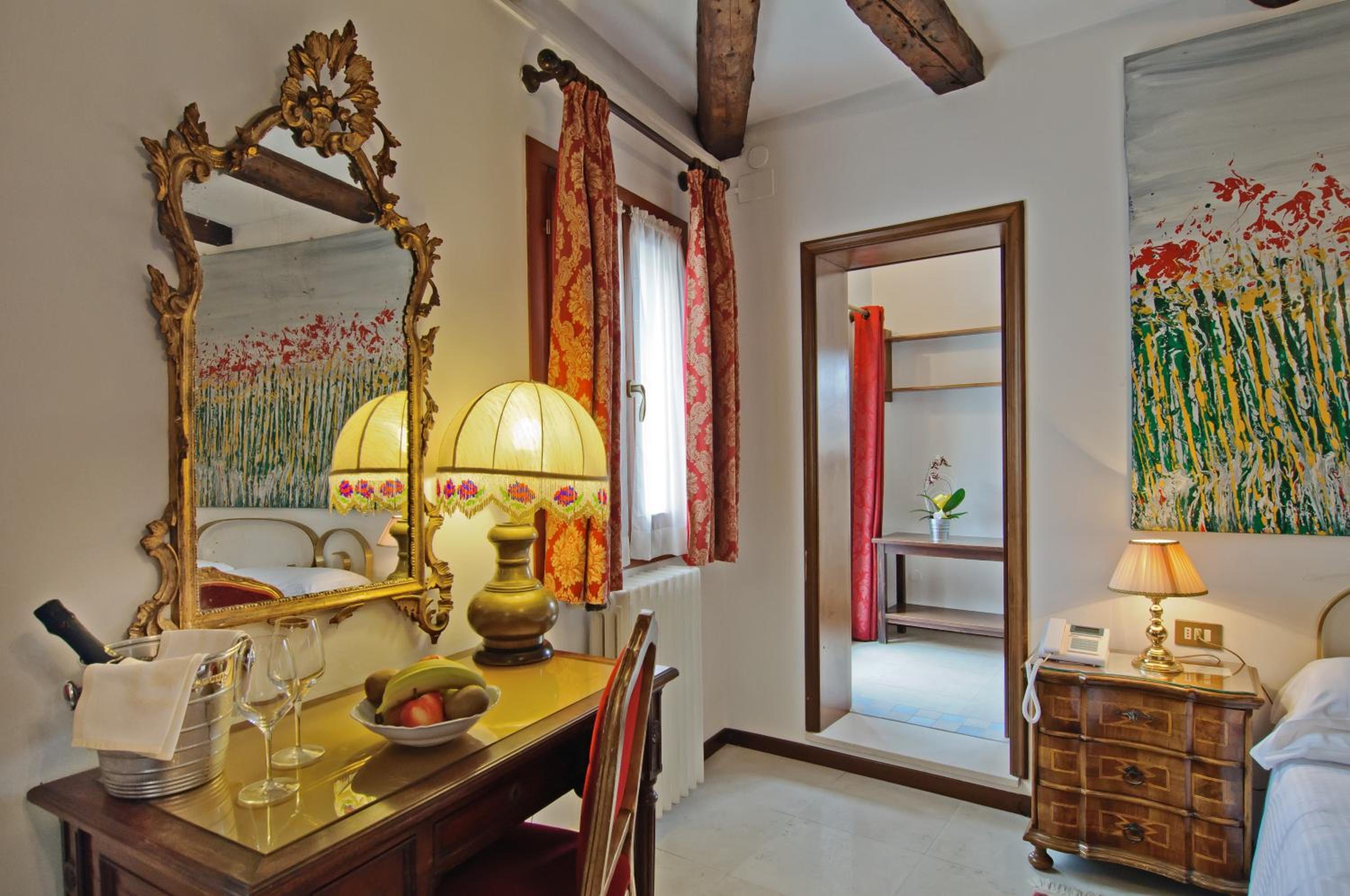 Comfort Double or Twin Room with Terrace