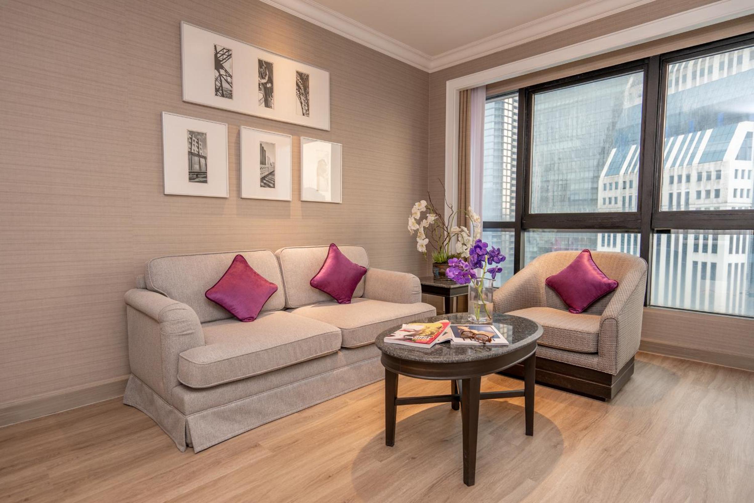 King Suite with City View